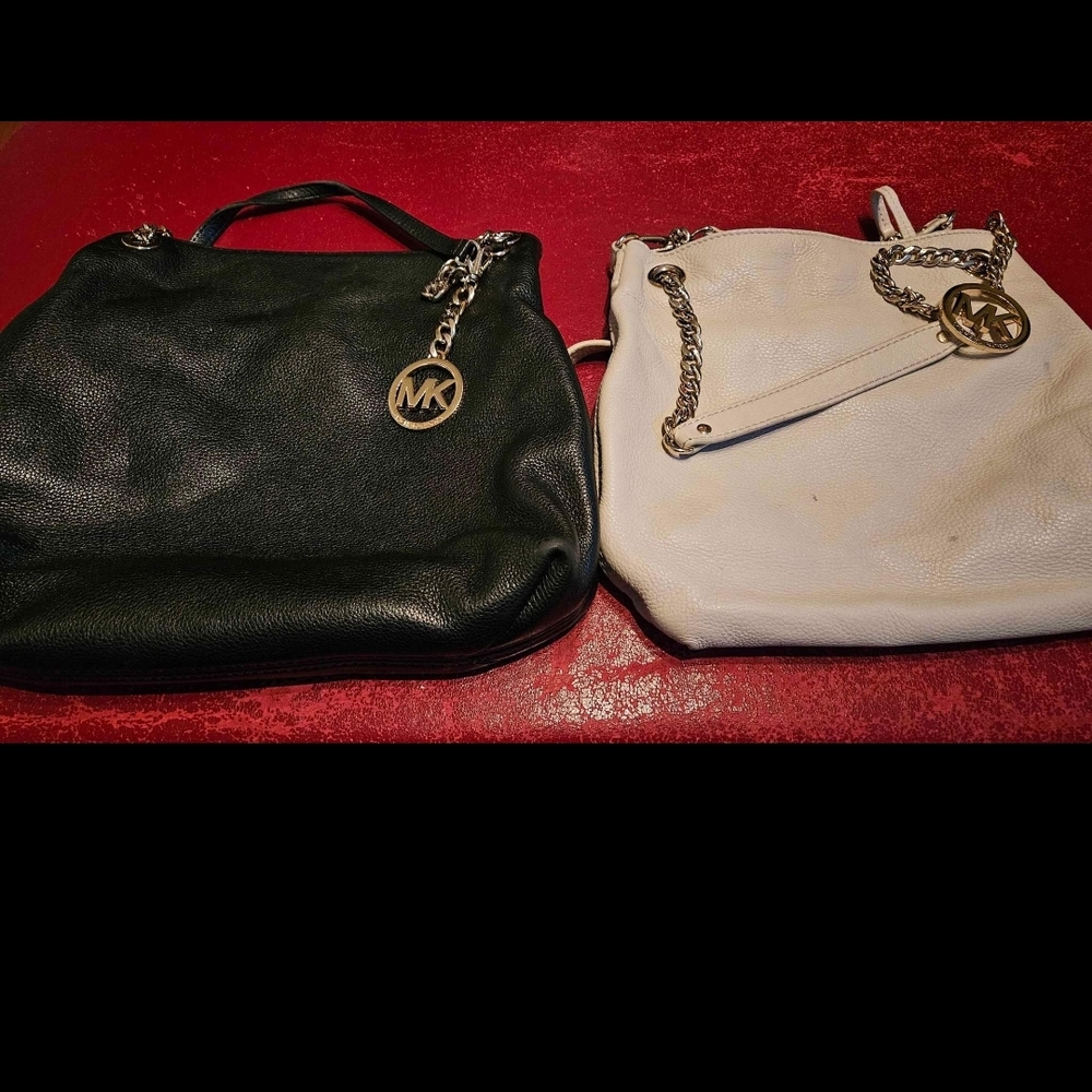 Michael Kors Black and White Shoulder Bags